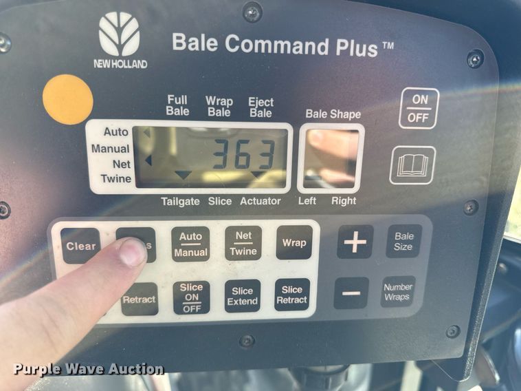 image for item ED4078 2011 New Holland BR7070 round baler