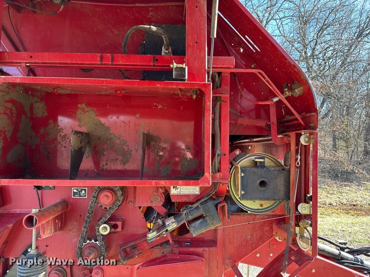 image for item ED4078 2011 New Holland BR7070 round baler