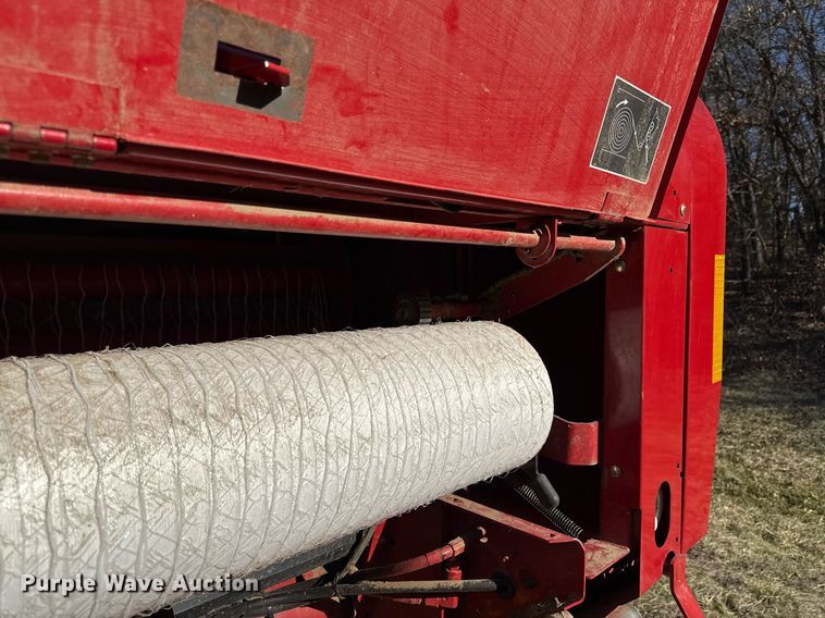 image for item ED4078 2011 New Holland BR7070 round baler