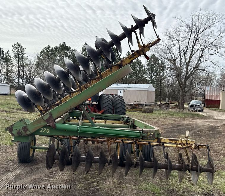 image for item ED4120 John Deere 220 double off-set disk