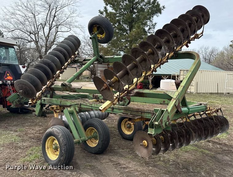 image for item ED4120 John Deere 220 double off-set disk