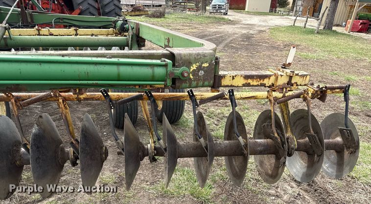 image for item ED4120 John Deere 220 double off-set disk
