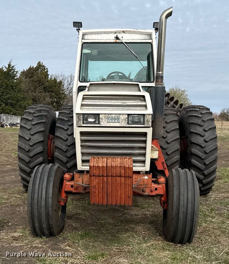 image for item ED4121 1980 Case 2390 tractor