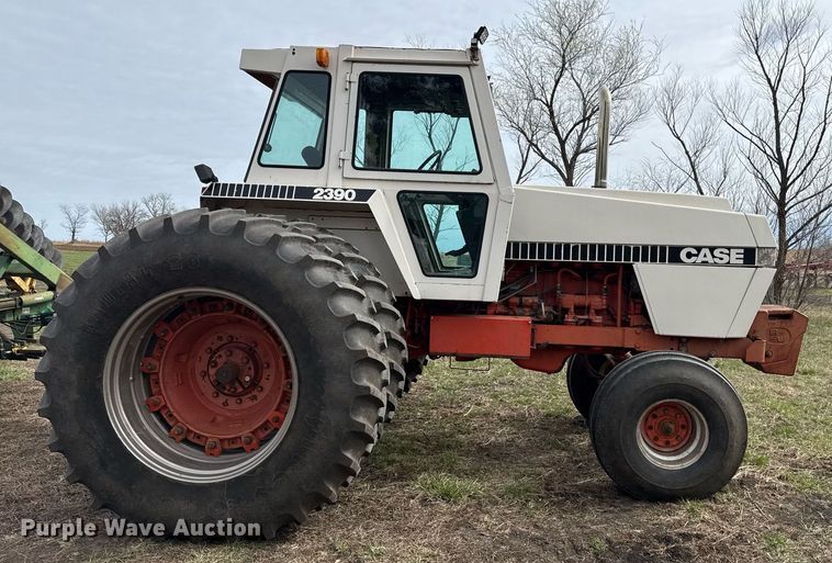 image for item ED4121 1980 Case 2390 tractor
