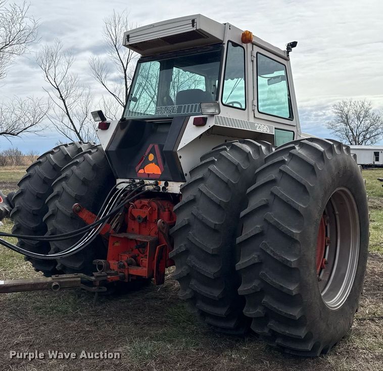 image for item ED4121 1980 Case 2390 tractor