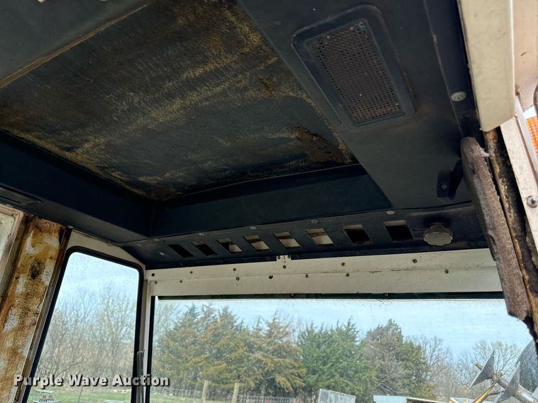 image for item ED4121 1980 Case 2390 tractor