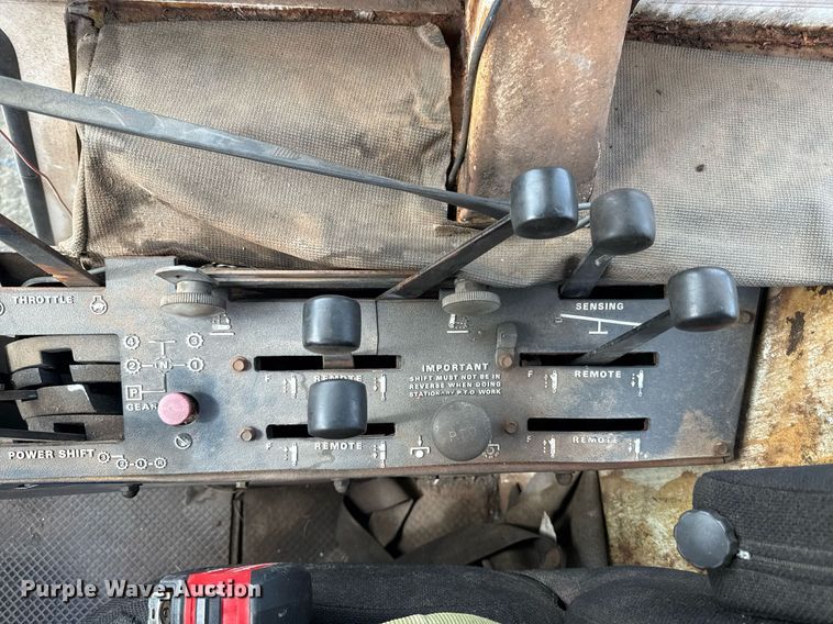 image for item ED4121 1980 Case 2390 tractor