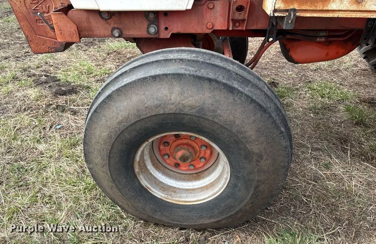 image for item ED4121 1980 Case 2390 tractor