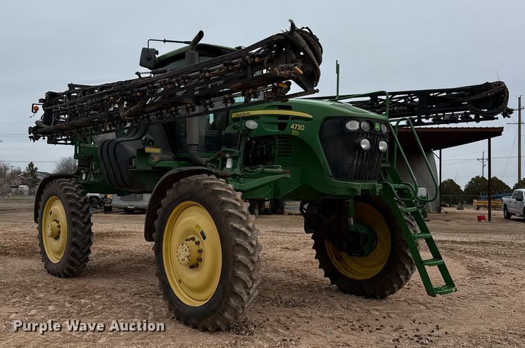image for item ED5546 2011 John Deere 4730 sprayer