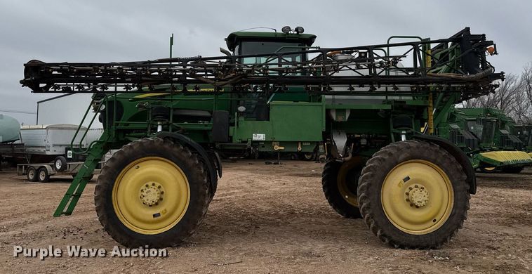 image for item ED5546 2011 John Deere 4730 sprayer