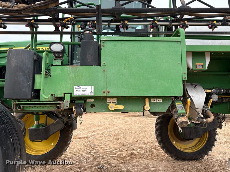 image for item ED5546 2011 John Deere 4730 sprayer