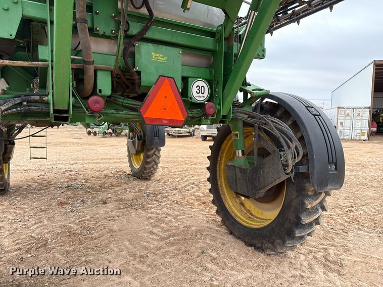 image for item ED5546 2011 John Deere 4730 sprayer