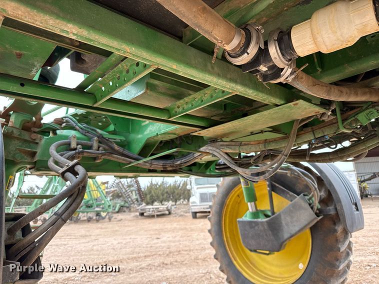 image for item ED5546 2011 John Deere 4730 sprayer
