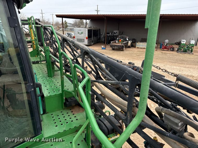 image for item ED5546 2011 John Deere 4730 sprayer