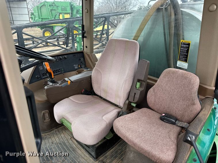 image for item ED5546 2011 John Deere 4730 sprayer