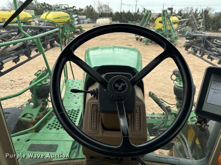 image for item ED5546 2011 John Deere 4730 sprayer