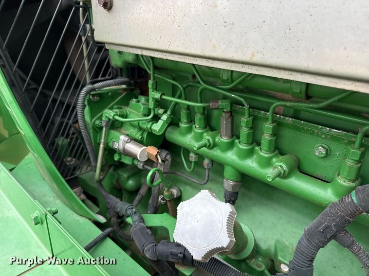 image for item ED5546 2011 John Deere 4730 sprayer