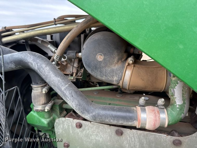 image for item ED5546 2011 John Deere 4730 sprayer