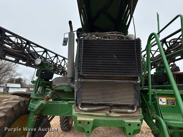 image for item ED5546 2011 John Deere 4730 sprayer