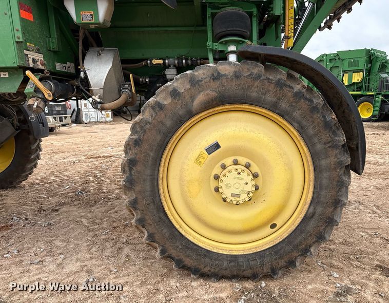 image for item ED5546 2011 John Deere 4730 sprayer