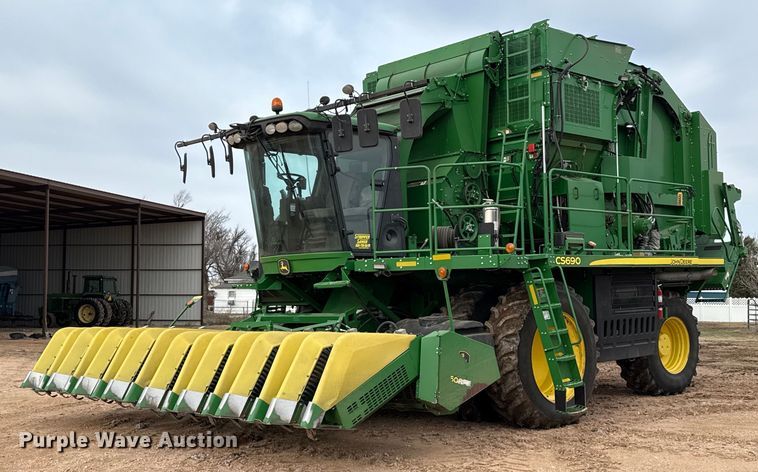 image for item ED5548 2015 John Deere CS690 RWA cotton stripper