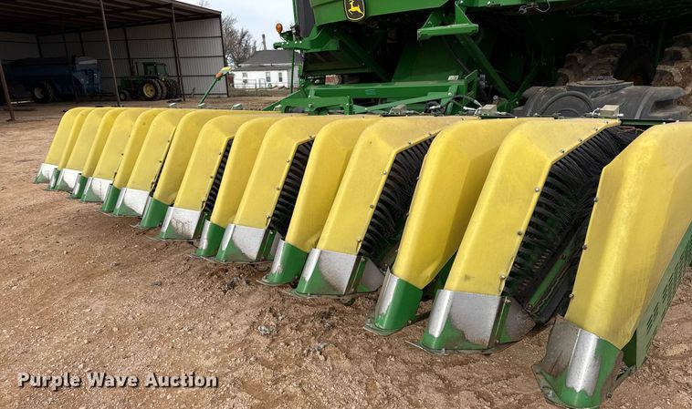 image for item ED5548 2015 John Deere CS690 RWA cotton stripper