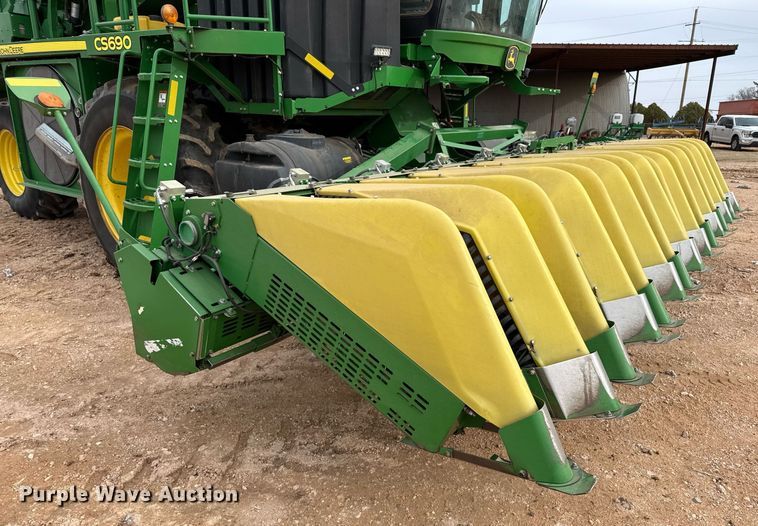 image for item ED5548 2015 John Deere CS690 RWA cotton stripper