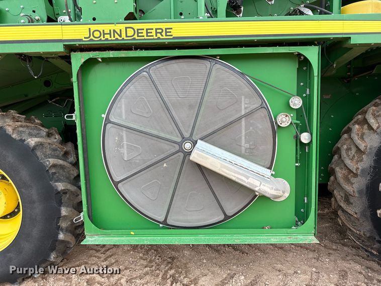 image for item ED5548 2015 John Deere CS690 RWA cotton stripper