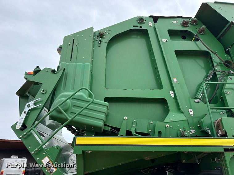image for item ED5548 2015 John Deere CS690 RWA cotton stripper