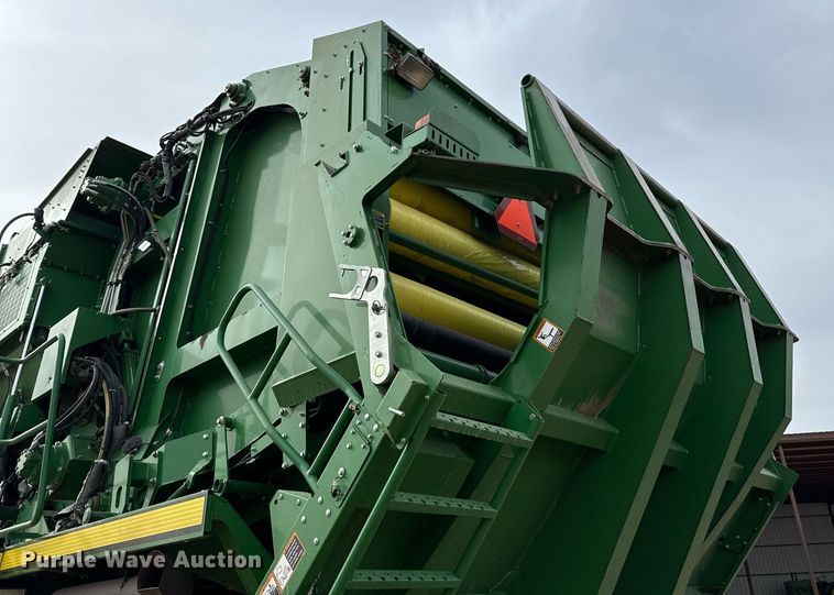 image for item ED5548 2015 John Deere CS690 RWA cotton stripper