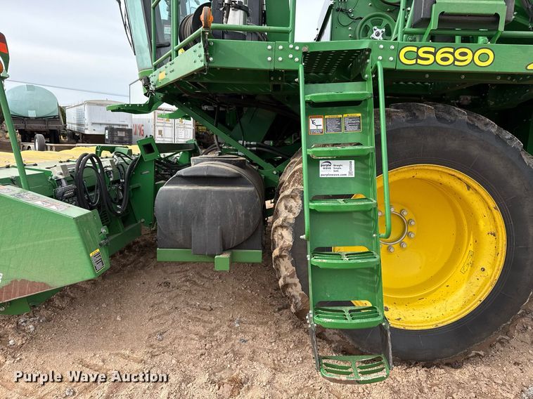 image for item ED5548 2015 John Deere CS690 RWA cotton stripper
