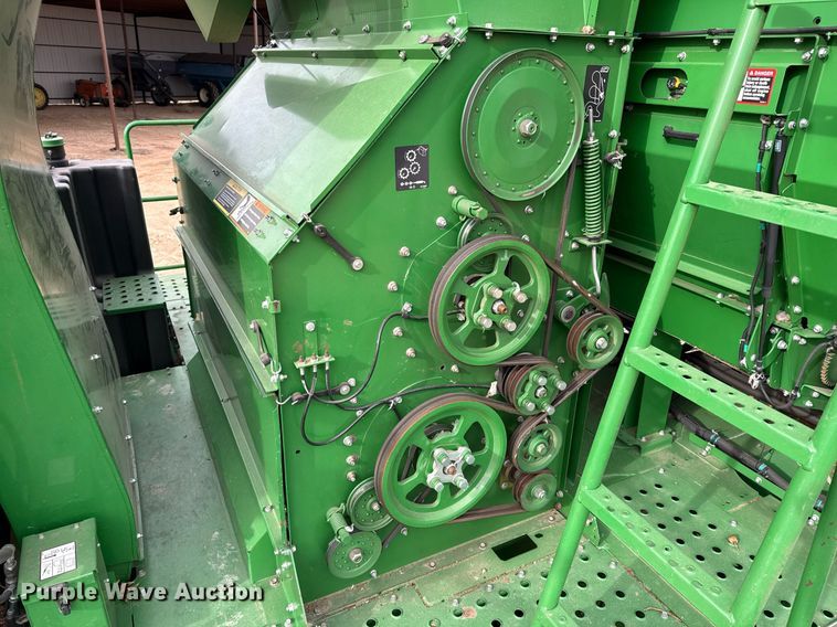 image for item ED5548 2015 John Deere CS690 RWA cotton stripper