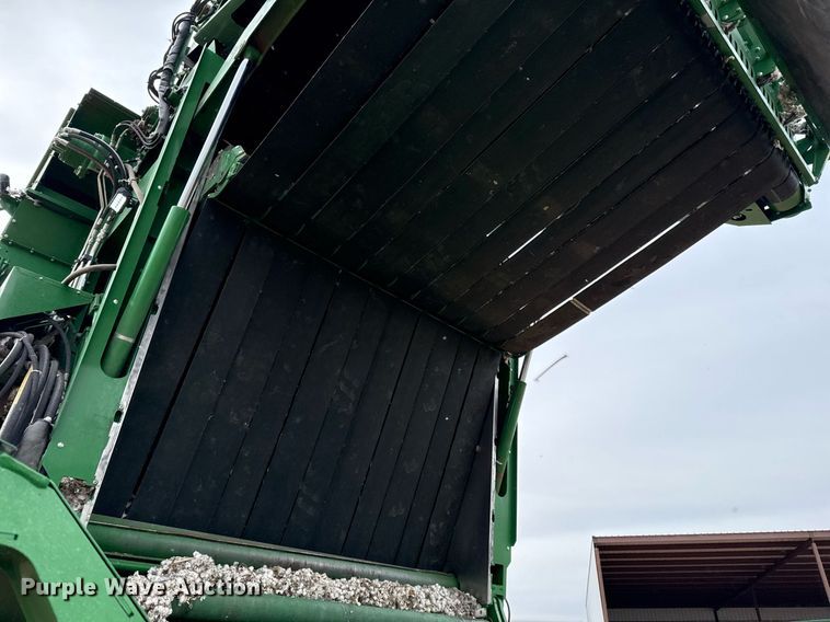 image for item ED5548 2015 John Deere CS690 RWA cotton stripper