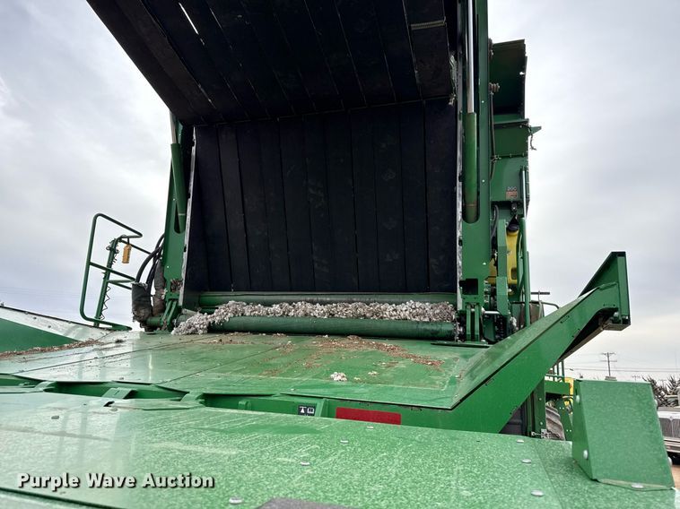 image for item ED5548 2015 John Deere CS690 RWA cotton stripper