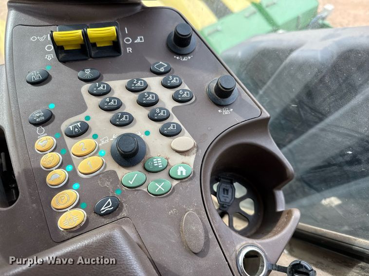 image for item ED5548 2015 John Deere CS690 RWA cotton stripper