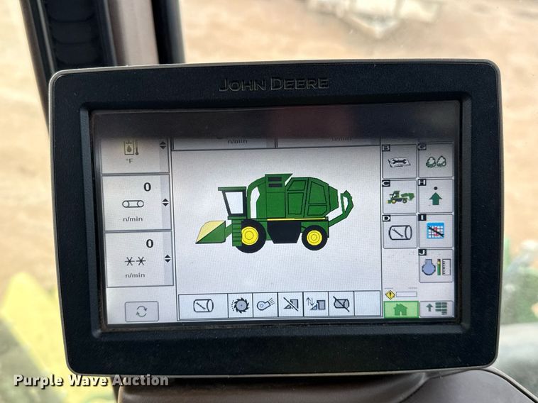 image for item ED5548 2015 John Deere CS690 RWA cotton stripper