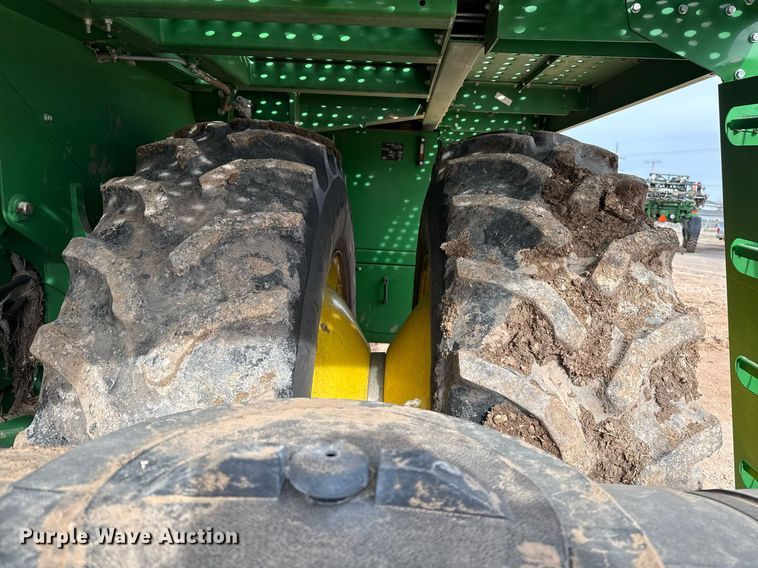 image for item ED5548 2015 John Deere CS690 RWA cotton stripper