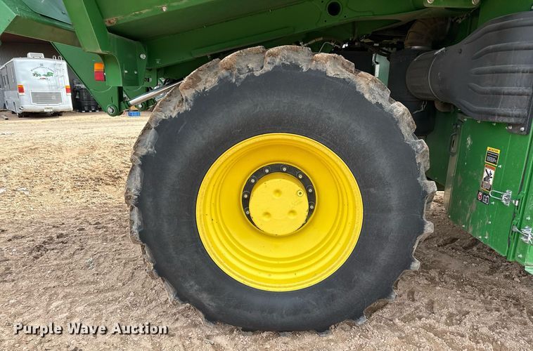 image for item ED5548 2015 John Deere CS690 RWA cotton stripper