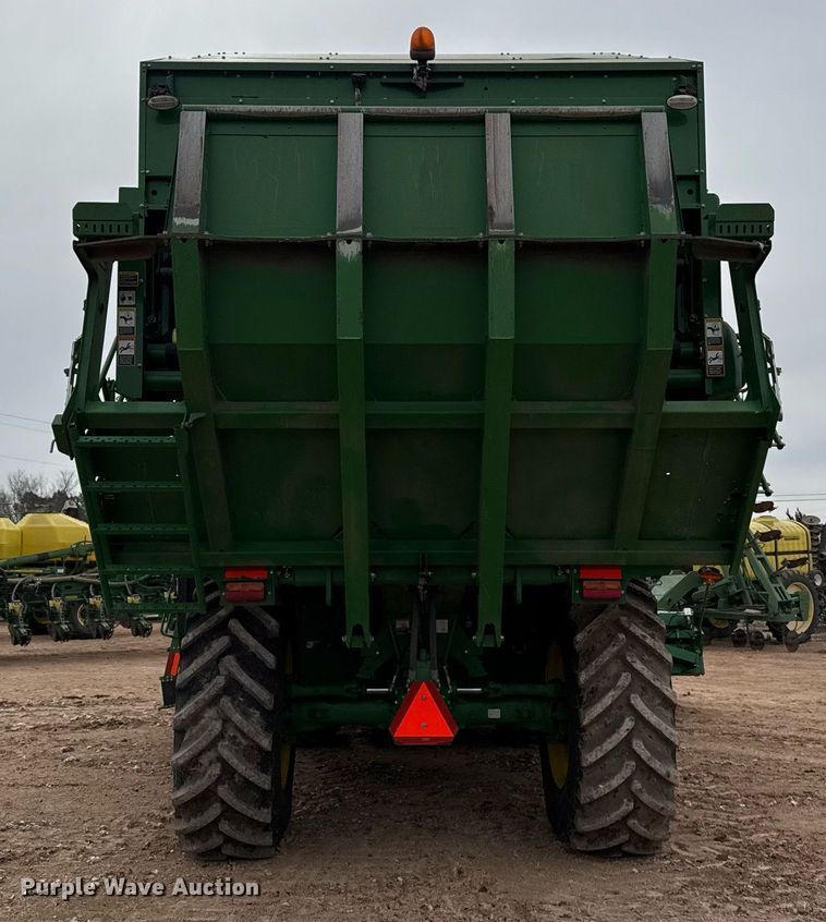 image for item ED5549 2018 John Deere CS690 RWA cotton stripper