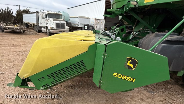 image for item ED5549 2018 John Deere CS690 RWA cotton stripper