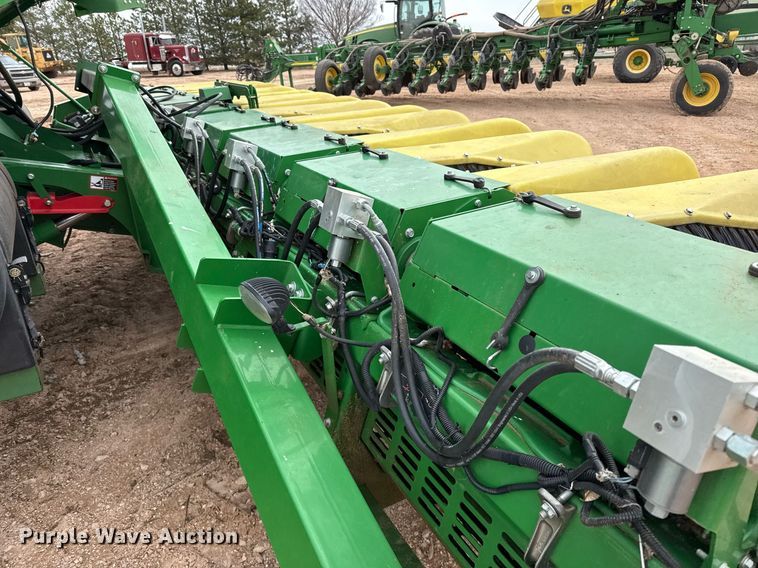 image for item ED5549 2018 John Deere CS690 RWA cotton stripper