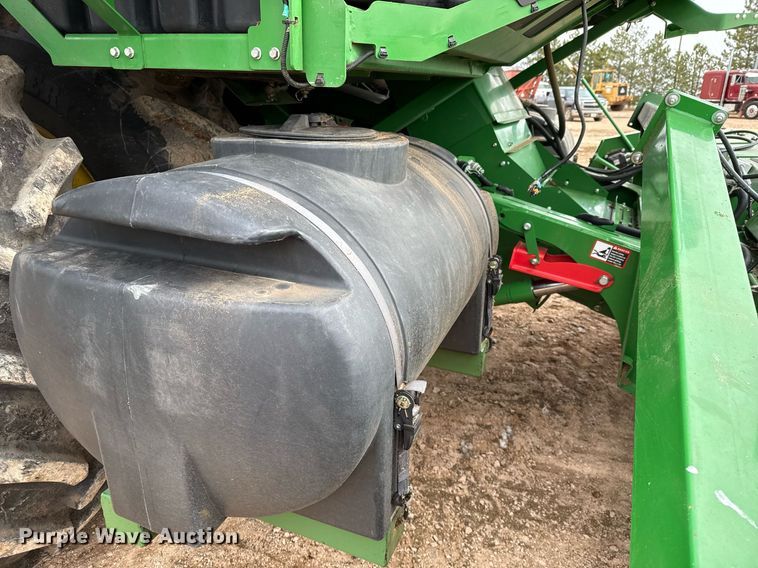 image for item ED5549 2018 John Deere CS690 RWA cotton stripper