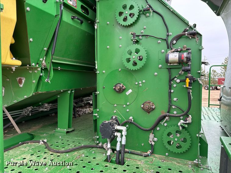 image for item ED5549 2018 John Deere CS690 RWA cotton stripper