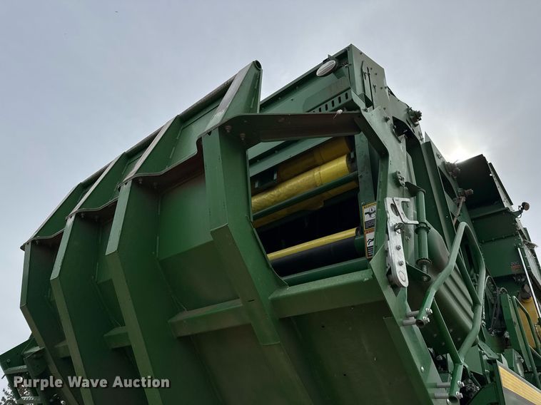 image for item ED5549 2018 John Deere CS690 RWA cotton stripper