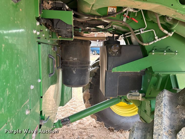 image for item ED5549 2018 John Deere CS690 RWA cotton stripper