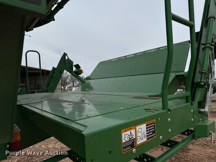 image for item ED5549 2018 John Deere CS690 RWA cotton stripper