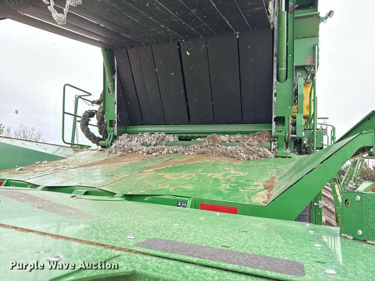 image for item ED5549 2018 John Deere CS690 RWA cotton stripper