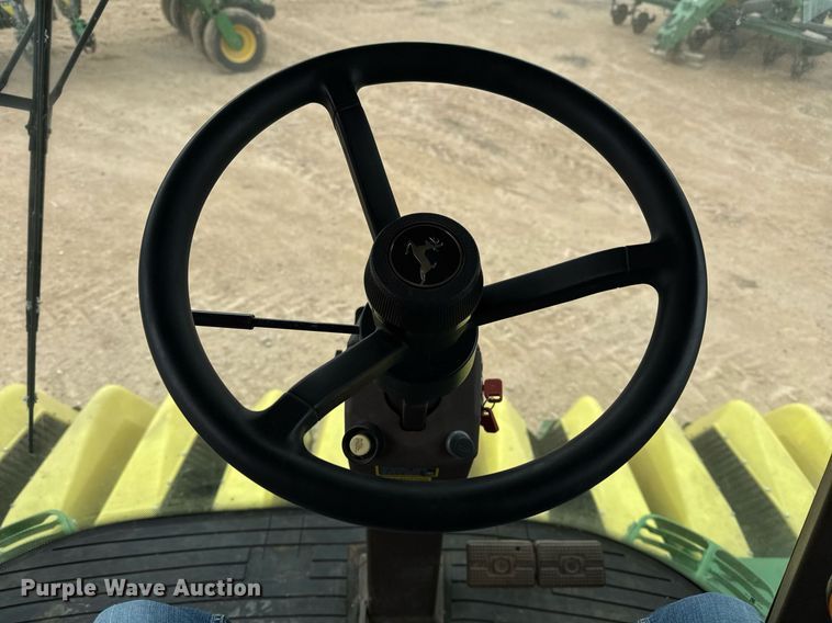 image for item ED5549 2018 John Deere CS690 RWA cotton stripper