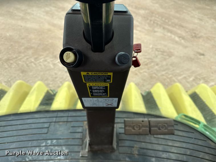 image for item ED5549 2018 John Deere CS690 RWA cotton stripper