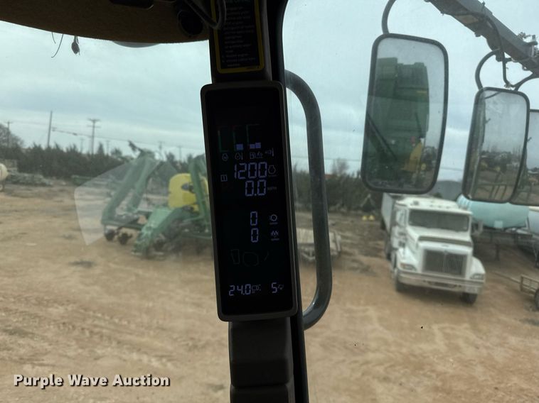 image for item ED5549 2018 John Deere CS690 RWA cotton stripper